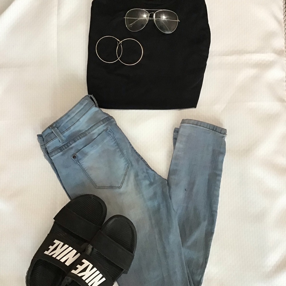 Light Washed Denim Jeans
